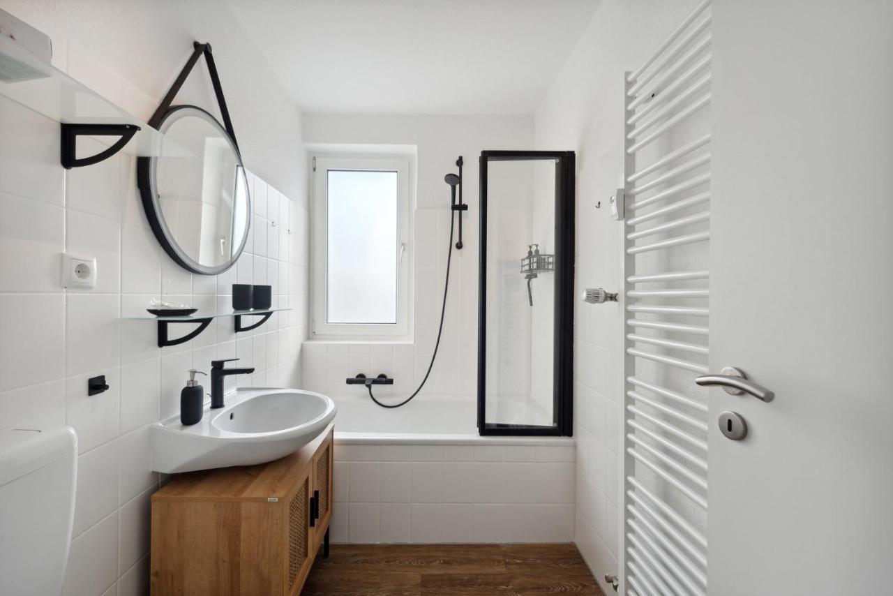 Amalfi Apartments A01 - Gemuetliche 2 Zi-Wohnung Mit Boxspringbetten Und Smart Tv Кайзерслаутерн Экстерьер фото